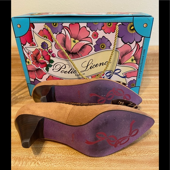 Worn Once! Adorable Poetic License Bow Front Pumps - Picture 9 of 16
